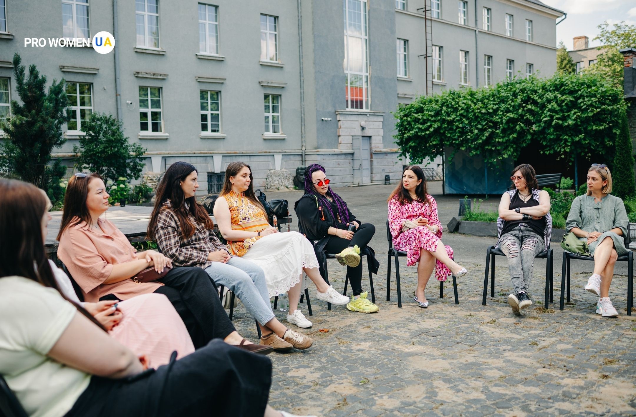 «Жінці потрібна жінка»: PRO WOMEN UA провели зустріч групи самодопомоги для жінок